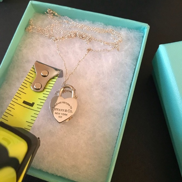 Tiffany lock pendant & long Tiffany chain - Picture 7 of 8